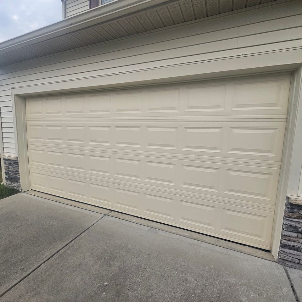Ready to Roll Garage Doors, Garage Door Repair Raleigh NC, Garage Door Supplier near Raleigh,
