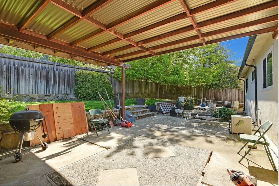 55b87286 98a0 4046 884a 96f4c360ea82