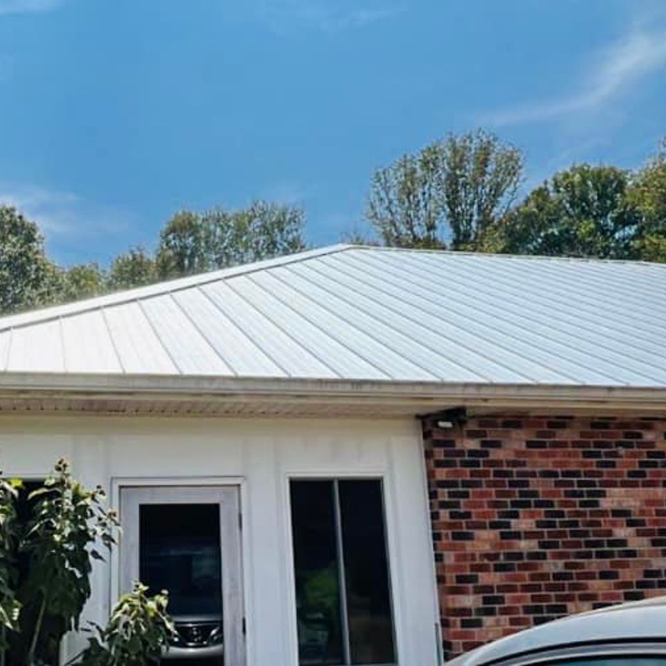 Residential metal roof in Denham Springs 