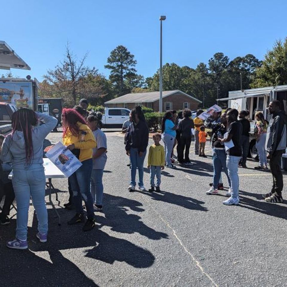 Mama's y Papa's Taqueria, Best Tacos in Greenville, Birria Taco Truck Greenville NC, Taco Truck Pitt County,