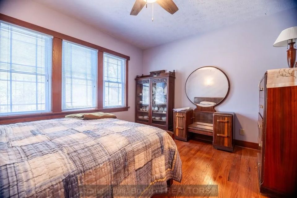 2104 w state st grand island d 2