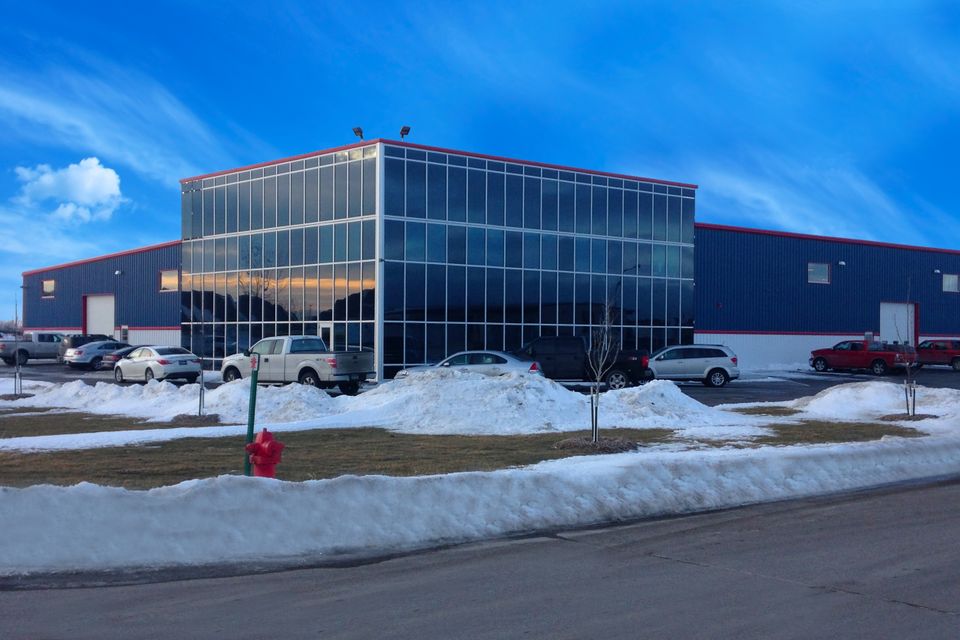 Mbc hammers const red rver glazing exterior photoshop