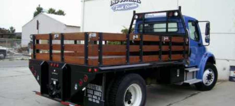 Stakebeds3l