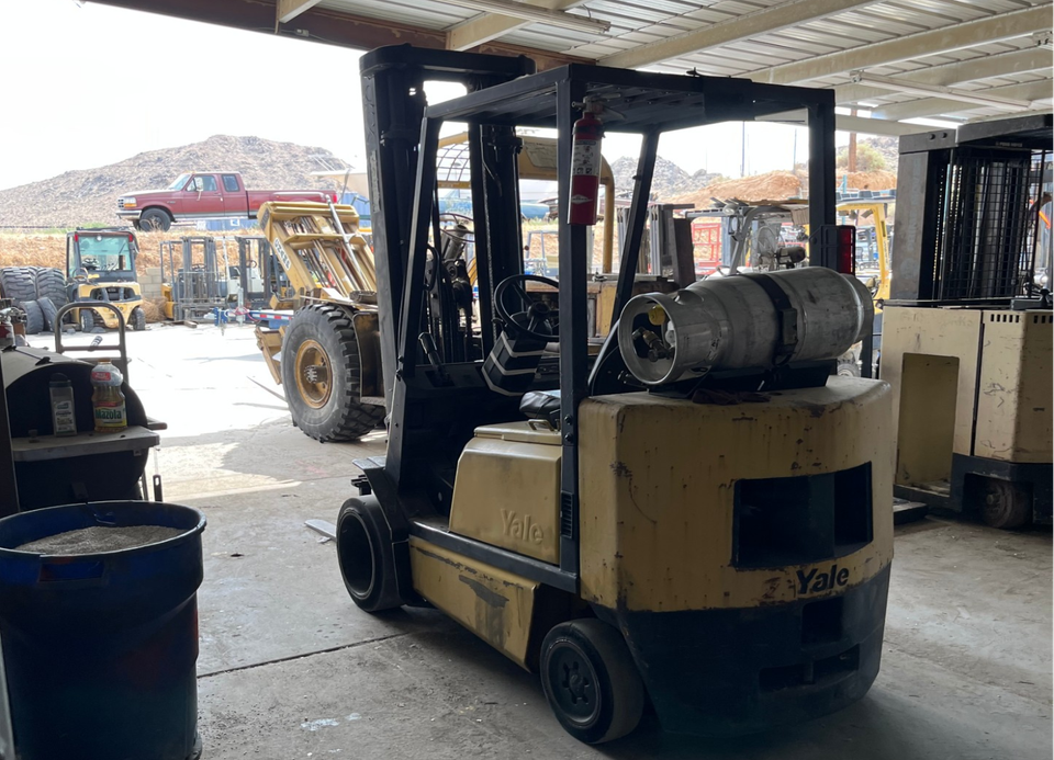 Forklilft rental backgroun image