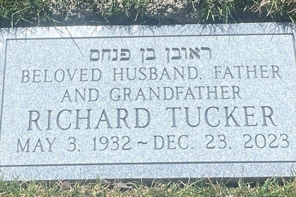 Richard tucker set