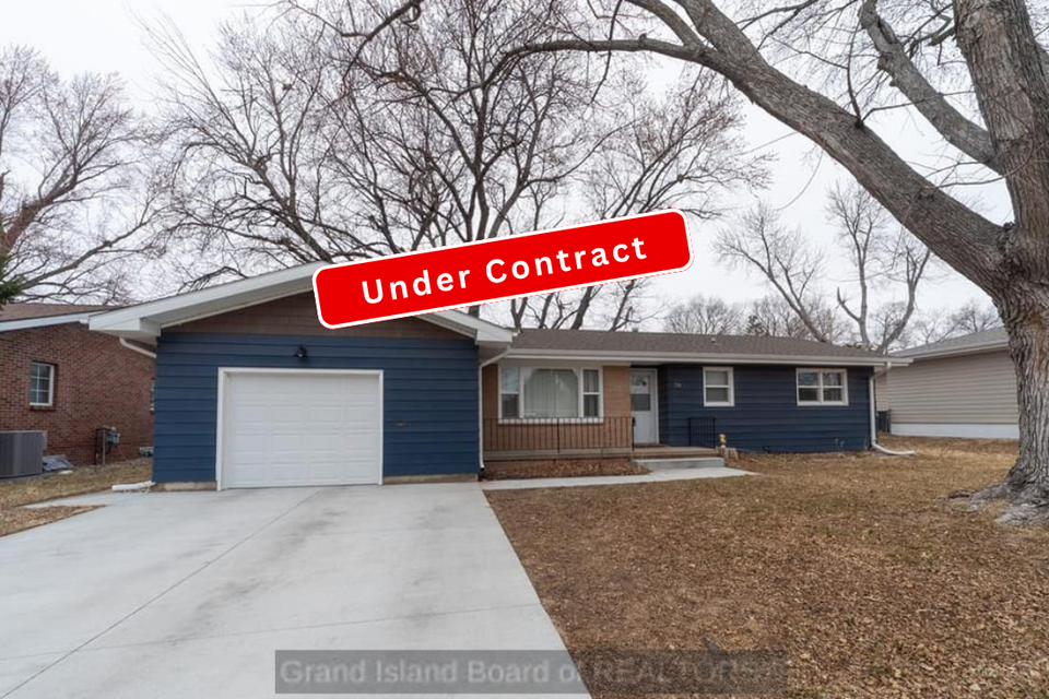 716 s blaine grand island  ne 68803 a 1 under contract