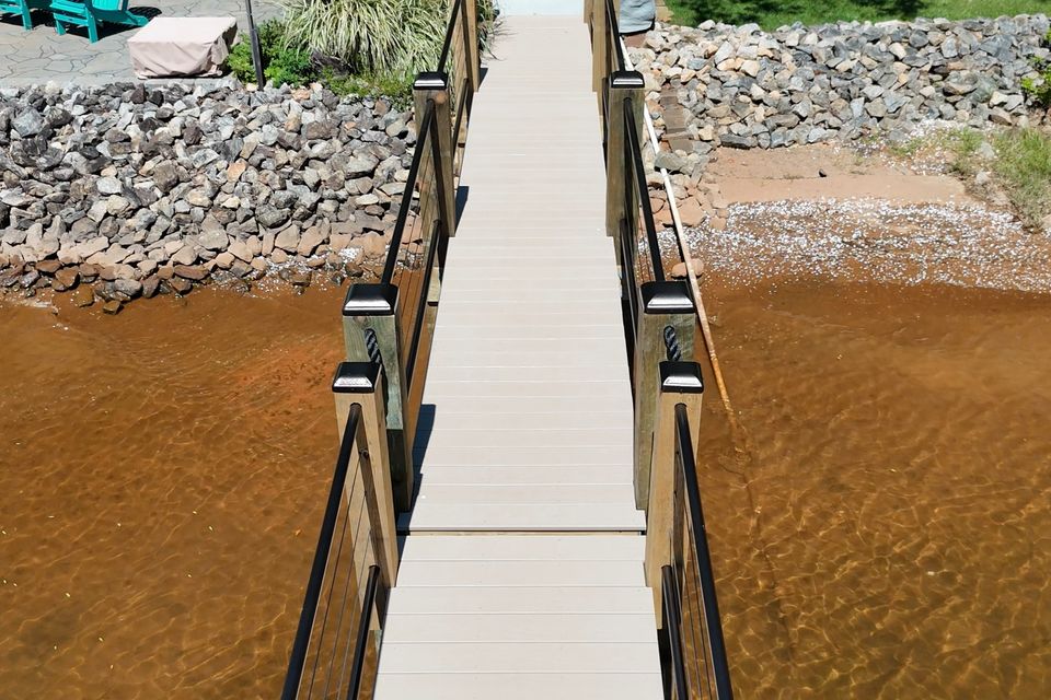 Riggan pier overhead