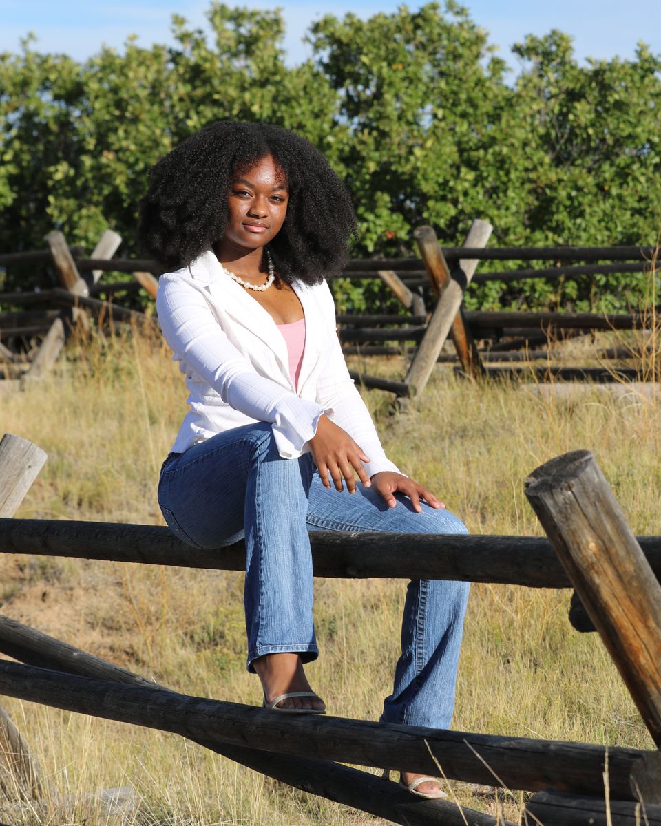 Kimora senior pics (14)