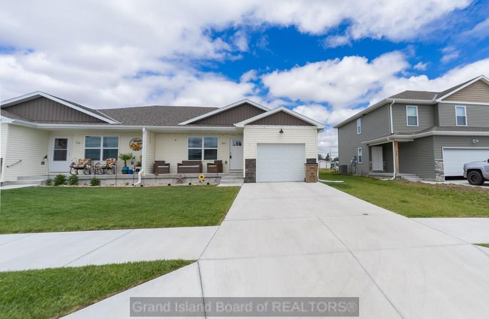 944 e 19th st grand island ne 68803 d 2