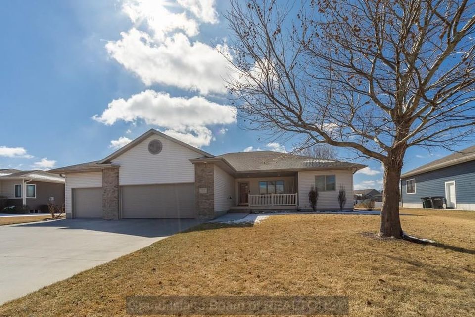 3811 meadowlark cir grand island ne 68803 a 4