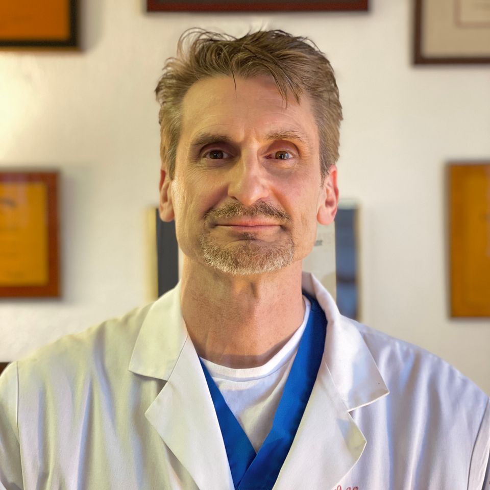 Dr kassan head shot