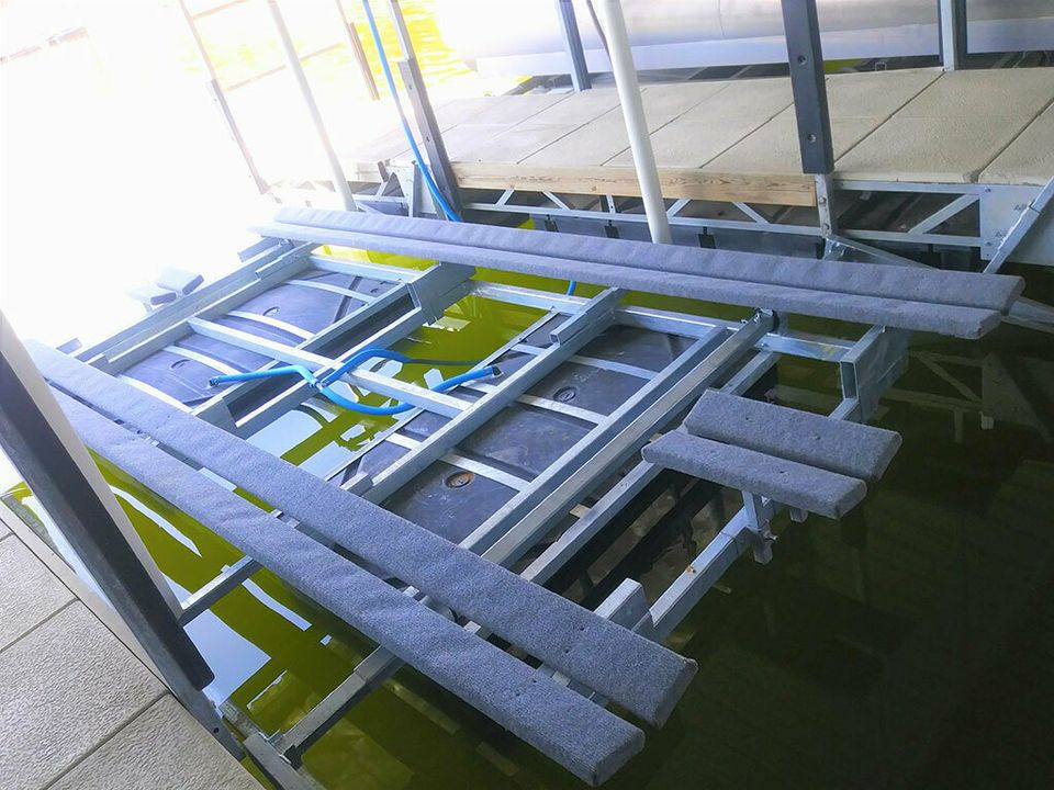 Boat lift brouchure 1