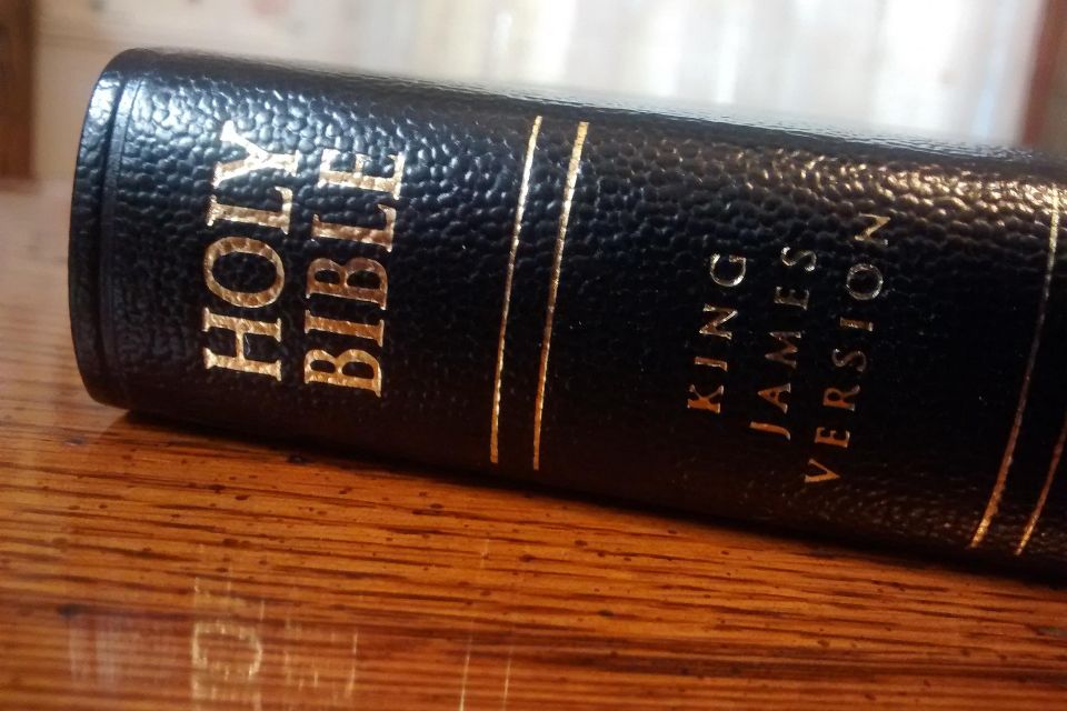 Bible g037ab24d1 1920