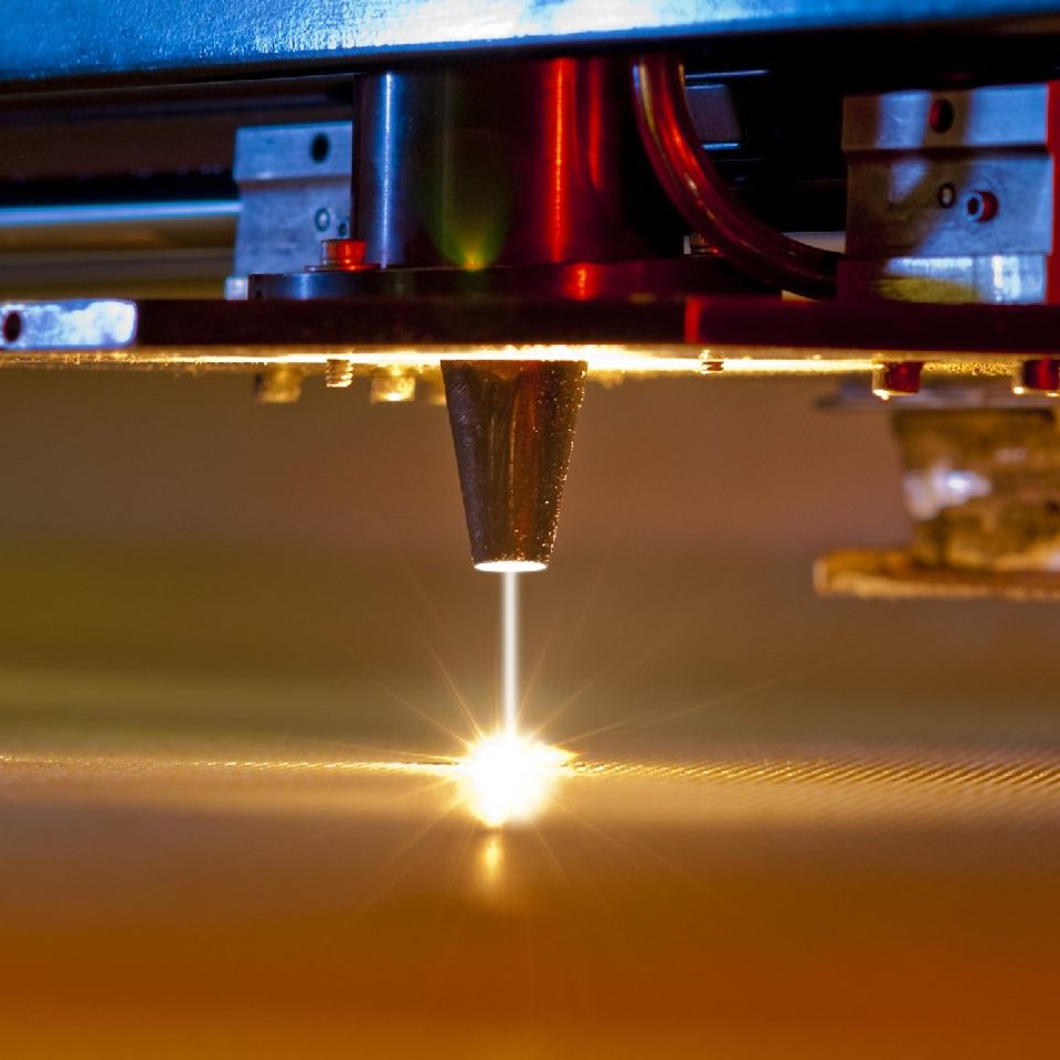 Laser cutting machine