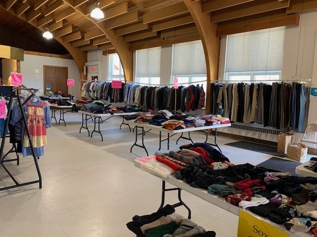Thrifting market