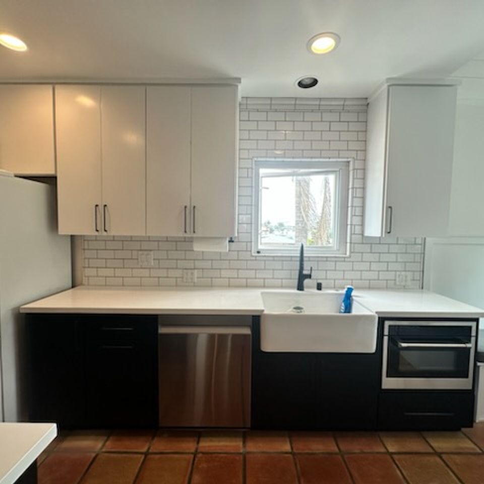 Before kitchen cabinets refinish refacing remodel