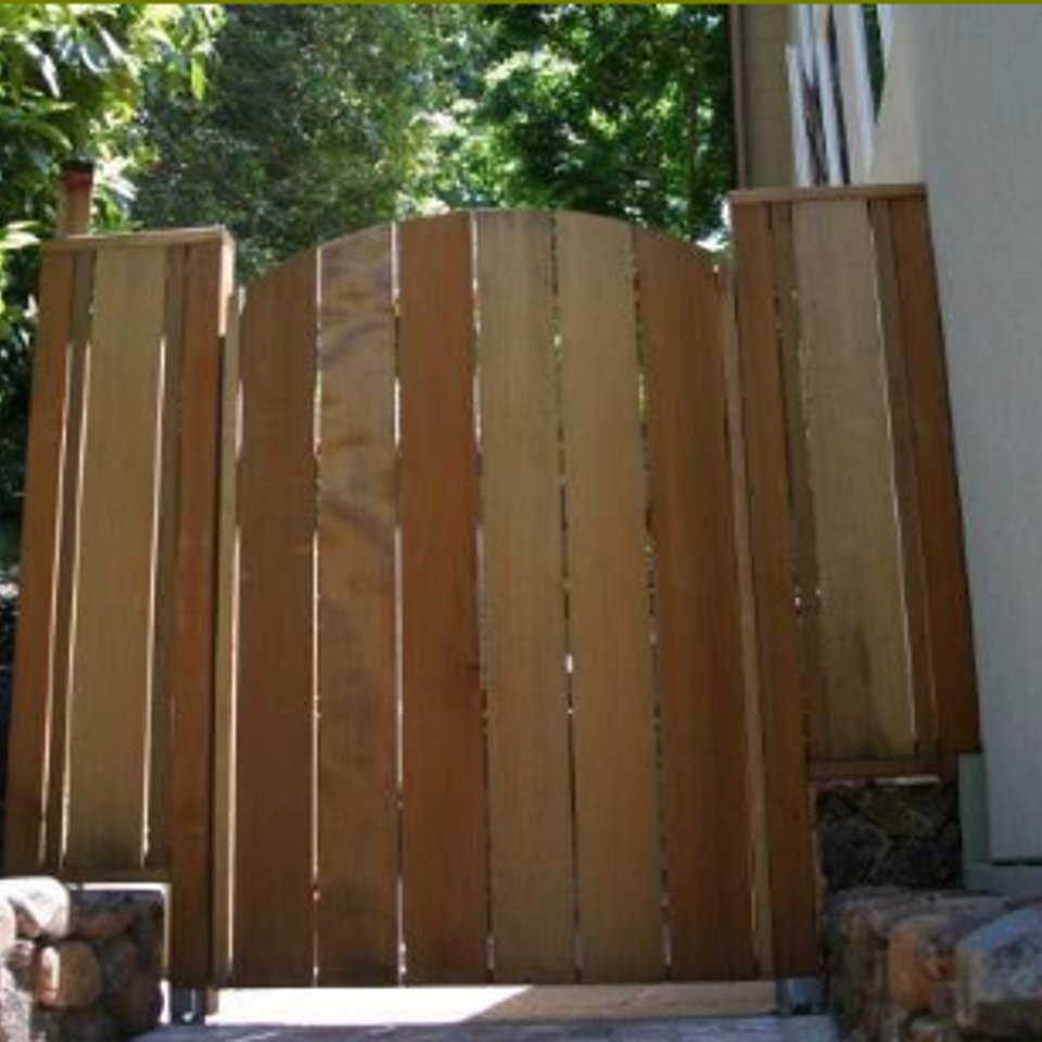 Fence520170628 18316 1fi8jxw