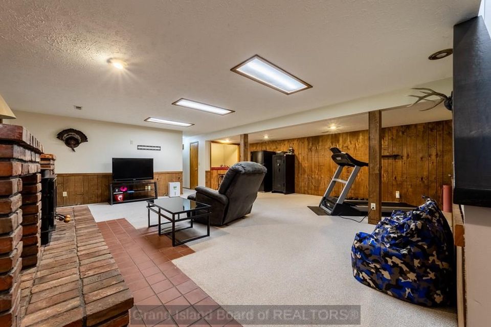 3127 woodridge blvd grand island ne 68801 c 9