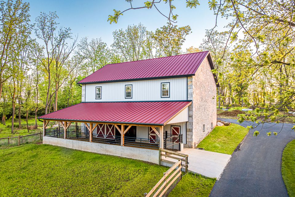 Tim nolt   barn (1)