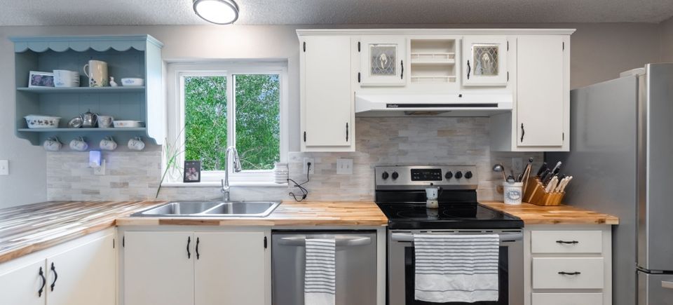 23 web or mls 8 bassick ln 23 (2)