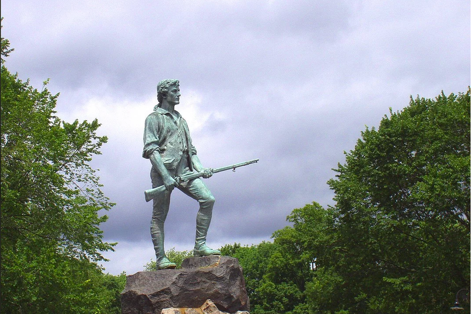 Minute mans statue