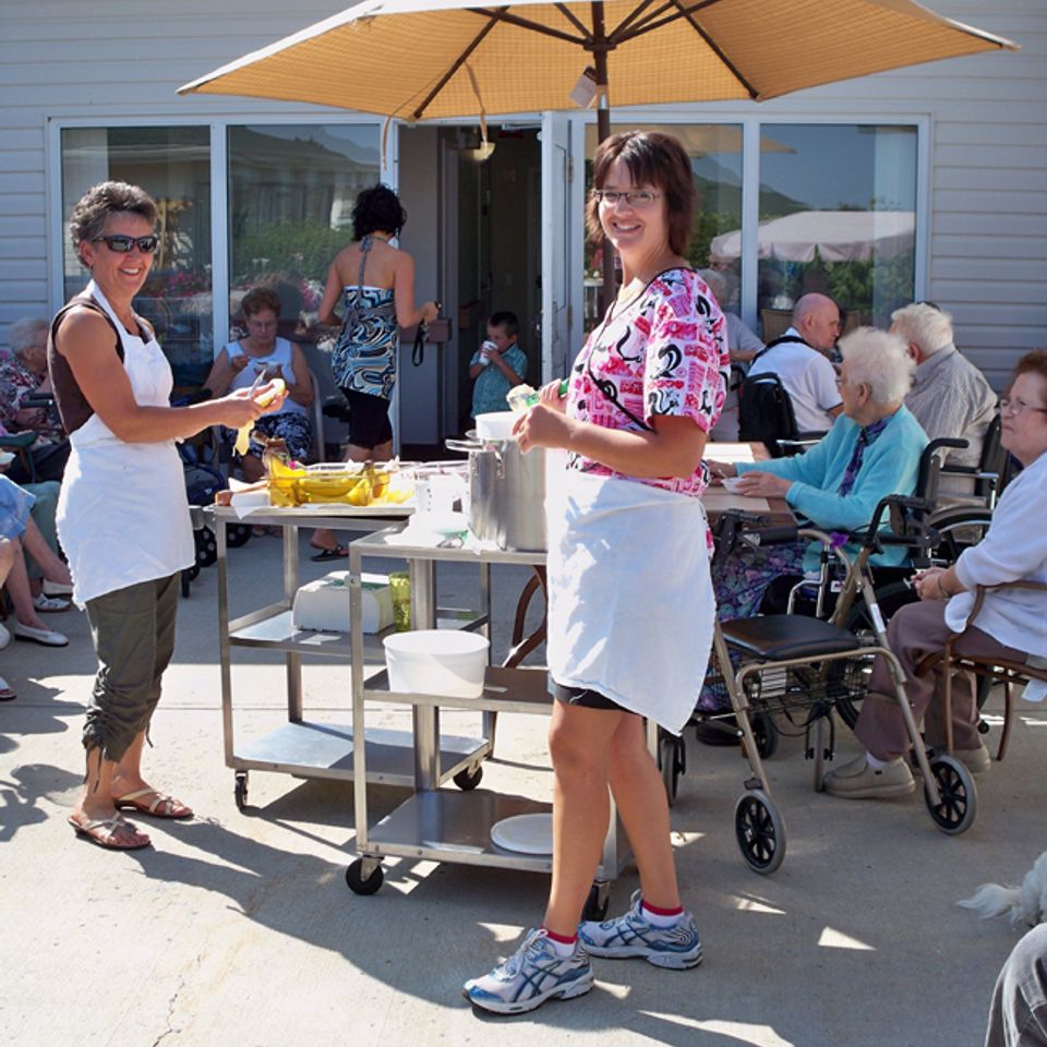 Eden resident wine making 15220170620 18812 11utvvu