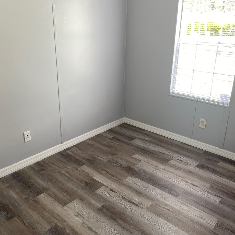 Lot 39 spare room
