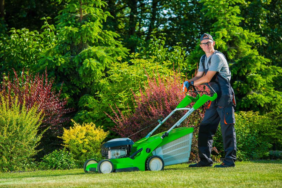 How to sell directory listings to landscapers  