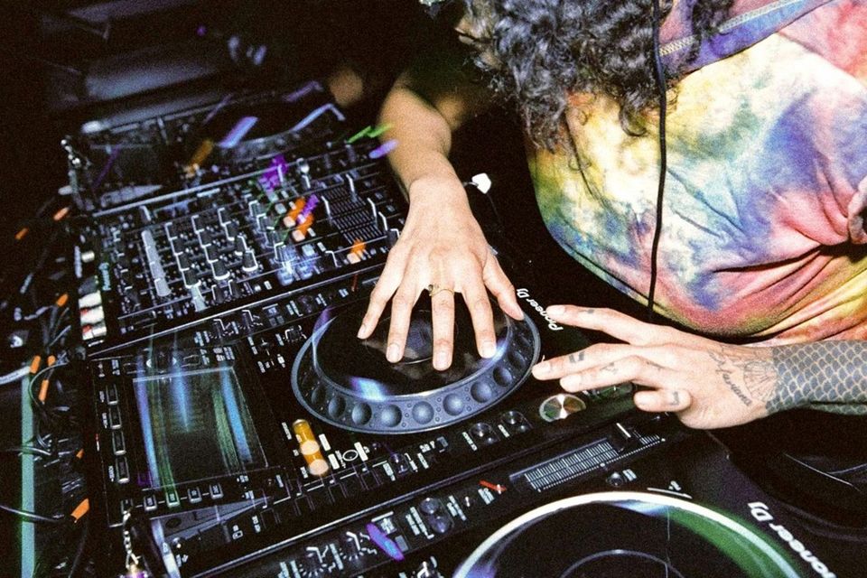 Dj