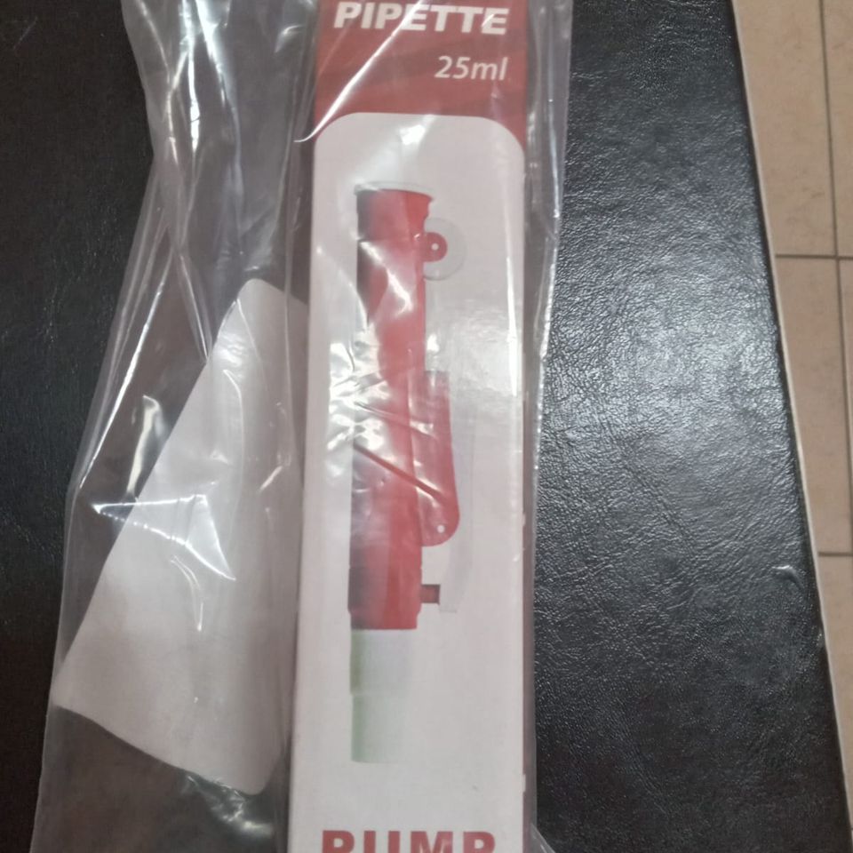 Pipet pump 25ml red