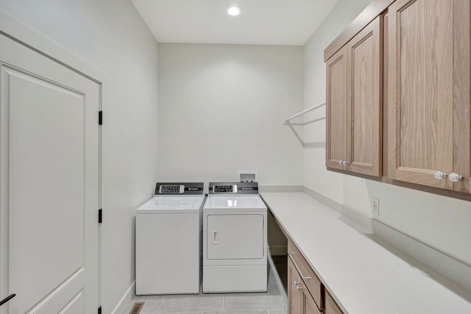 3611 tree line dr 44