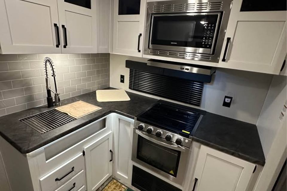 630806773 1269327658415296 696408098443577755 n