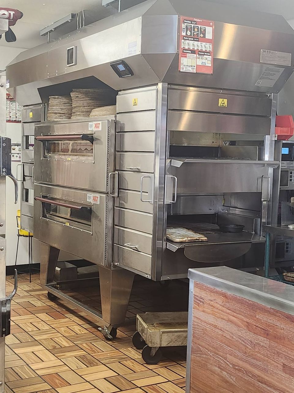 Commercial Restaurant Double Stacked Conveyor Pizza Oven with Hood
