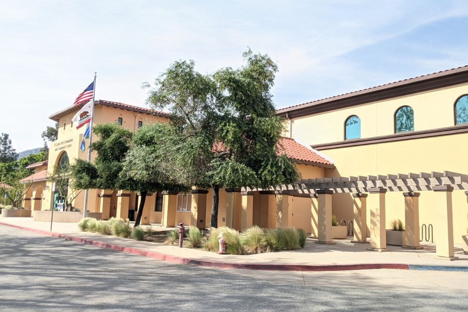 El cariso county park gymnasium and community center 1