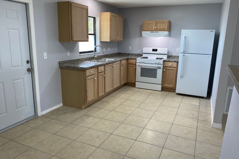 12 jun kitchen