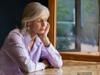Loneliness article about seniors and stokes