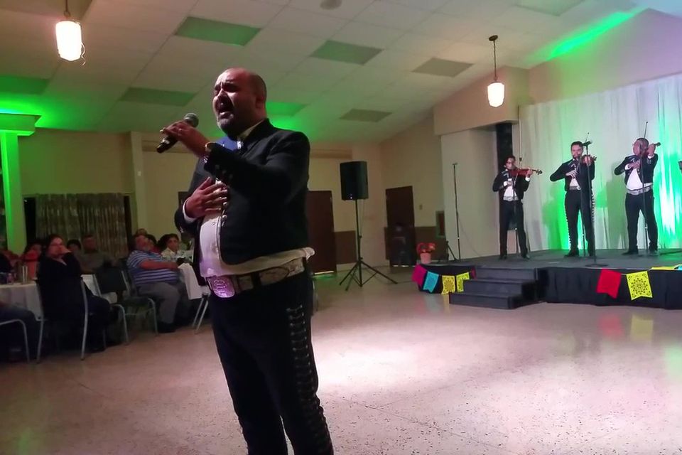 Mariachi capitál  te quise olvidar moment(13) moment(3)