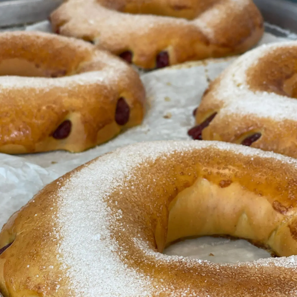 PARVA BAKERY Roscón de guava