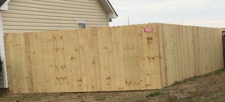 Basic Fence NC, Wood Fence, Vinyl Fence, Chain Link Fence, Build Fence Cumberland County NC