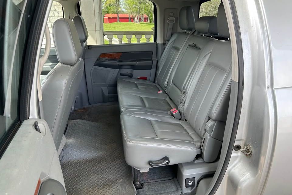 2007 dodge 3500 12