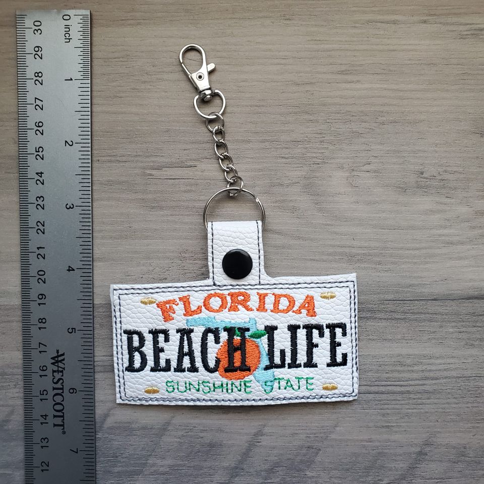 Beach life fl plate keychain