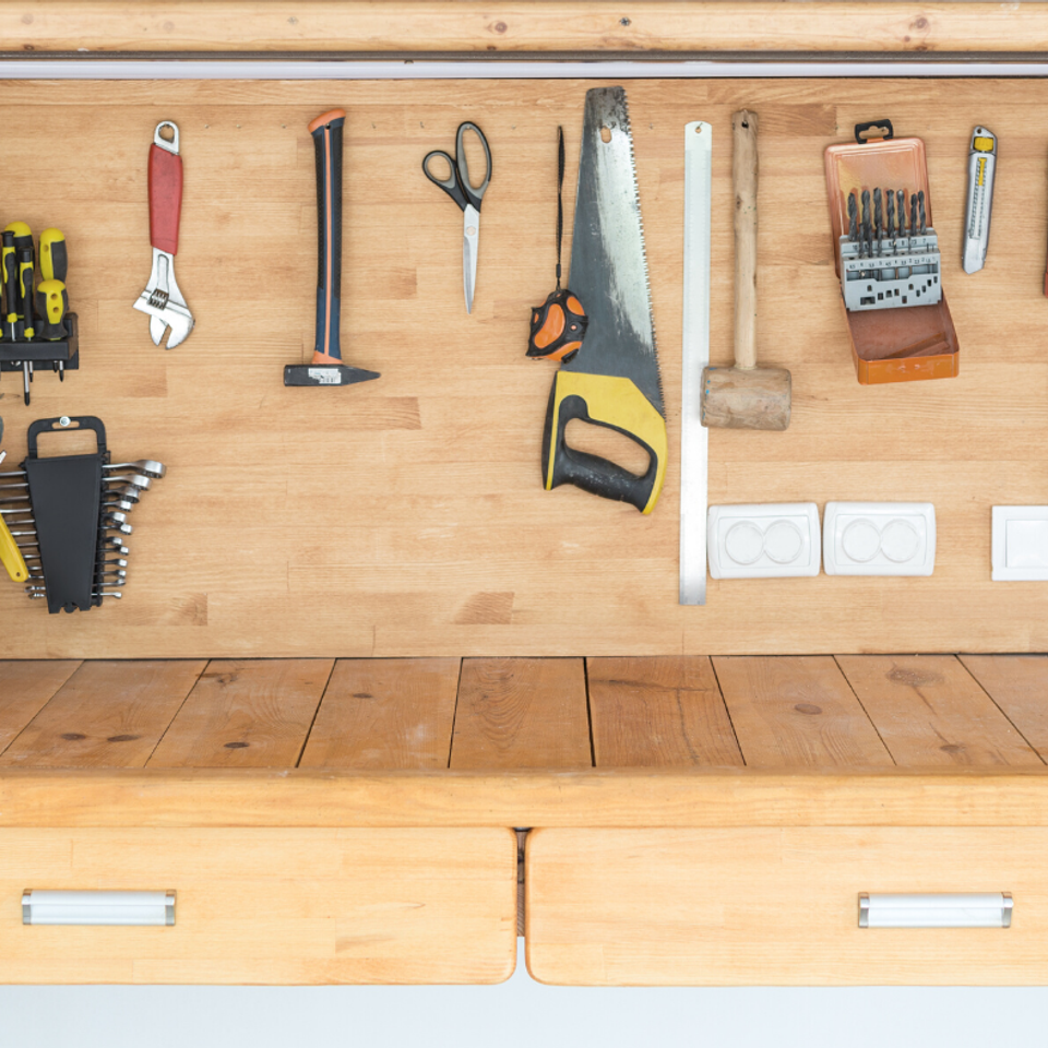 Garage workstation