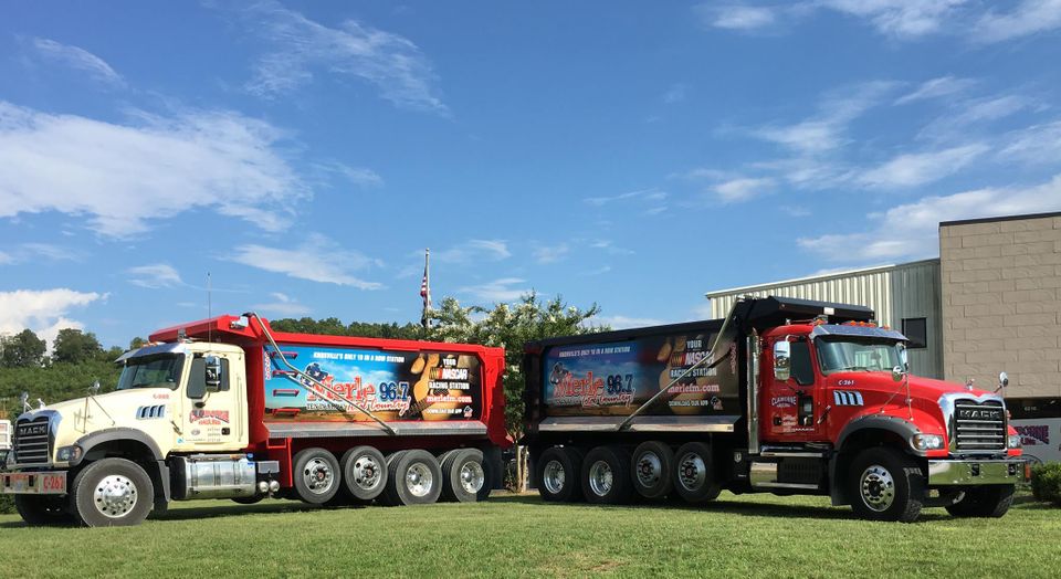 Posedtrucks1