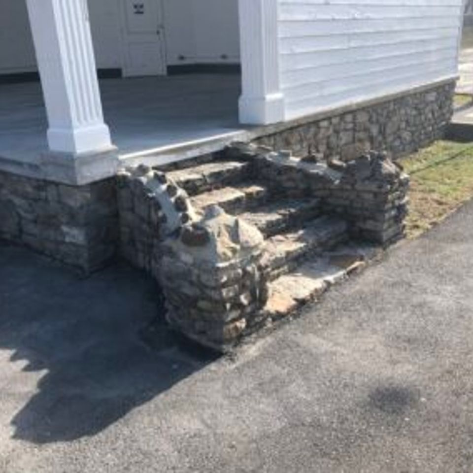 Weona park repointed steps 400x284