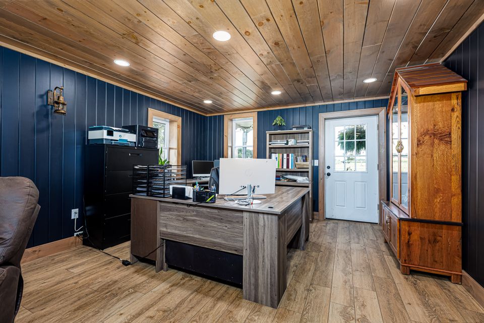 Roger martin   office (3)