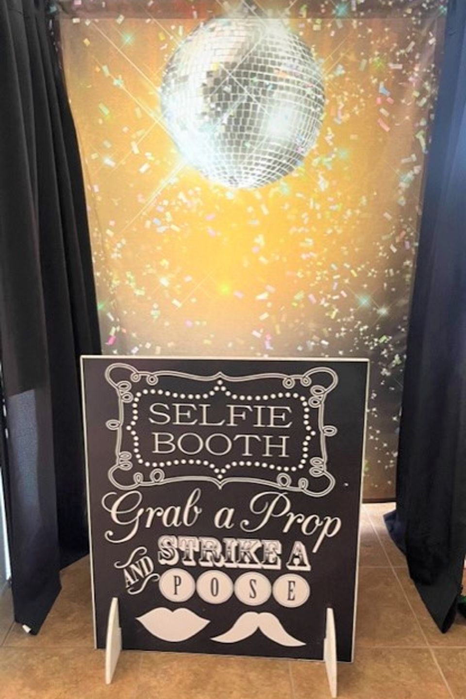 Selfie booth