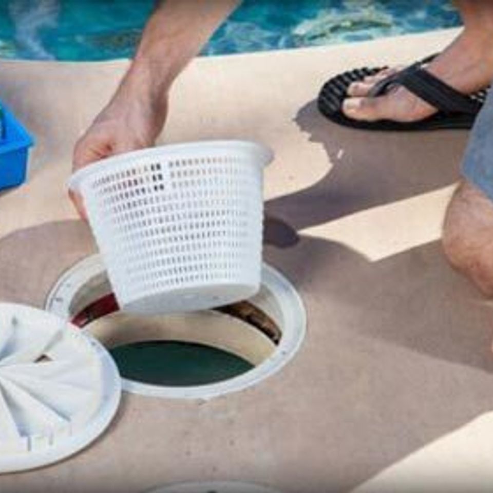 Pool maintenance coral gables