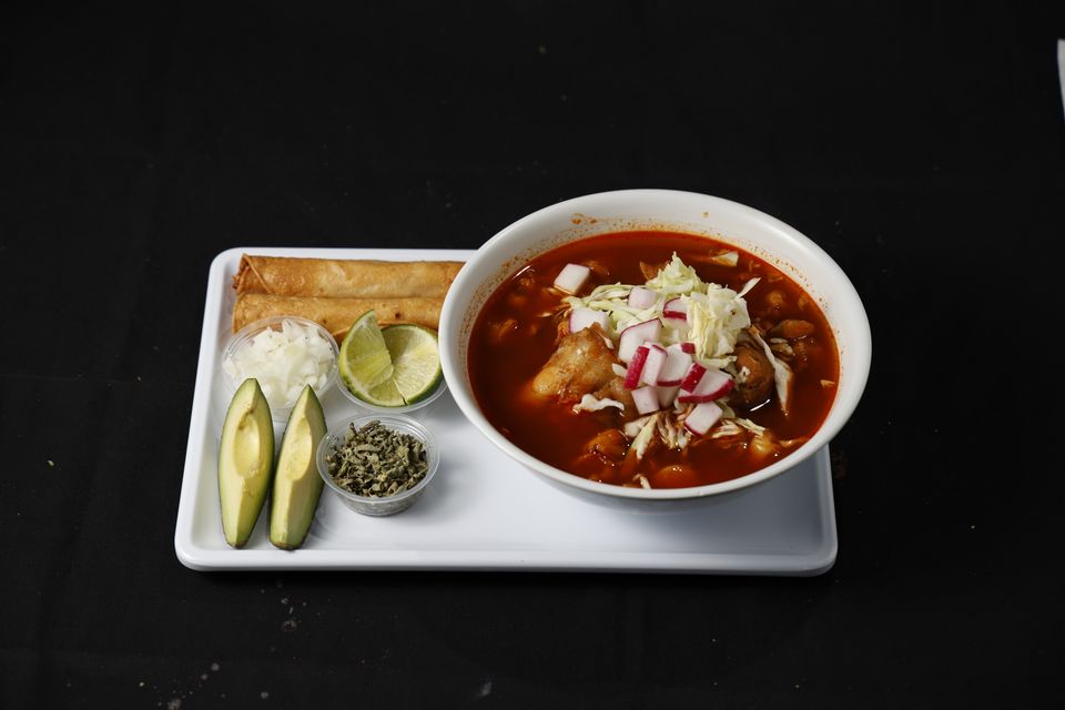 Pozole rojo de puerco 