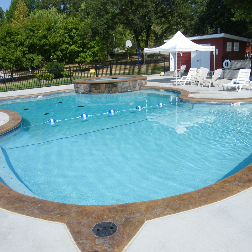 Cliffs  happy hollow falls ht  naugle 05720171008 22658 1orrese