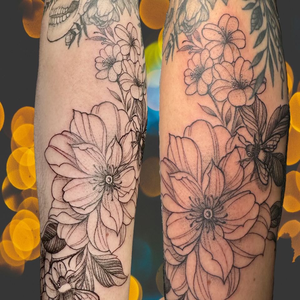 Aerin flowers and skull